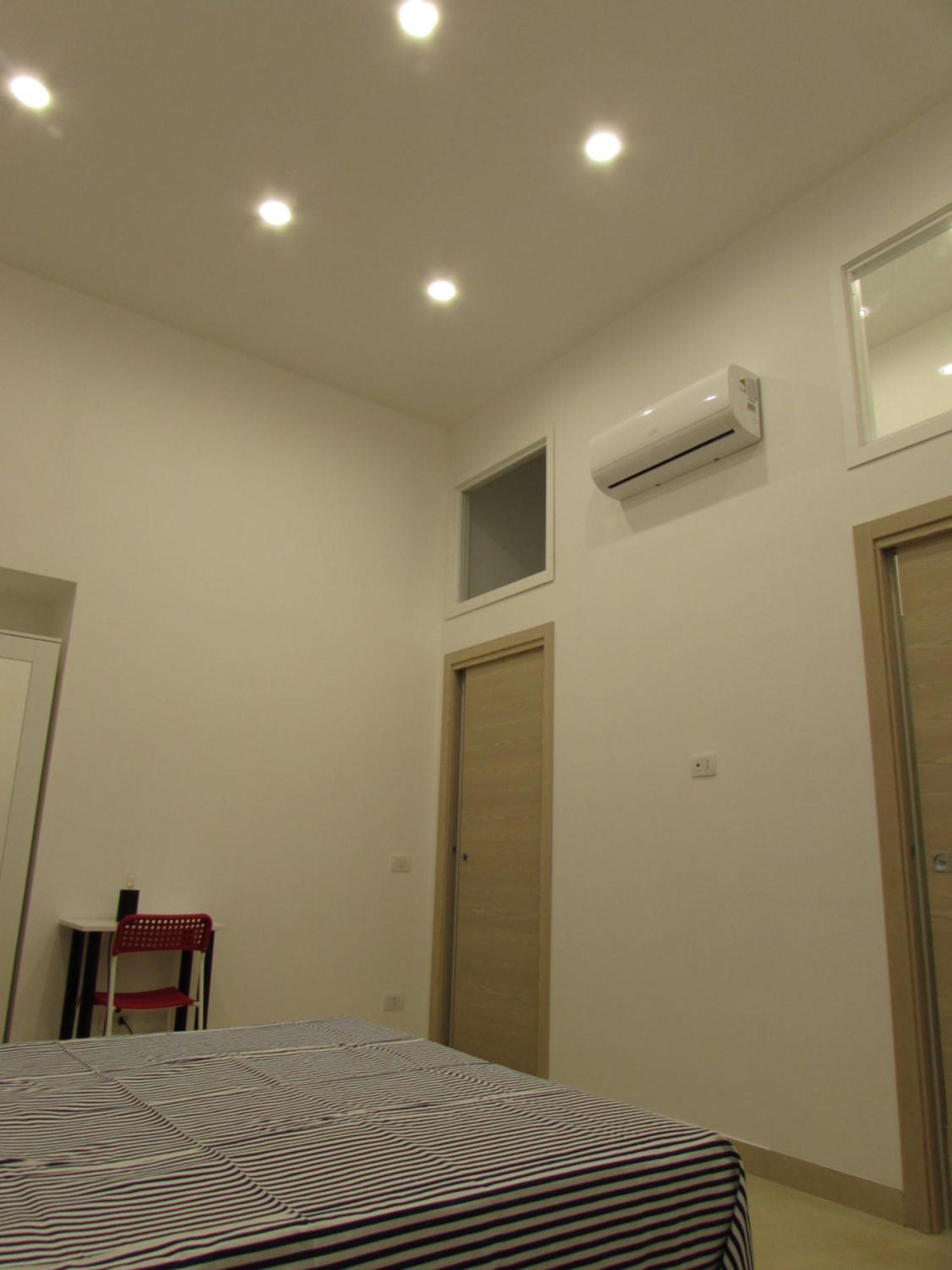 Enzo Home نابولي المظهر الخارجي الصورة